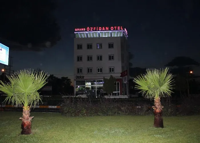Grand Ozfidan Hotel